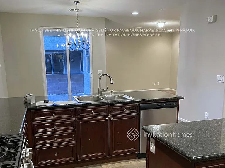 10536 Danielson Ave — Photo 9