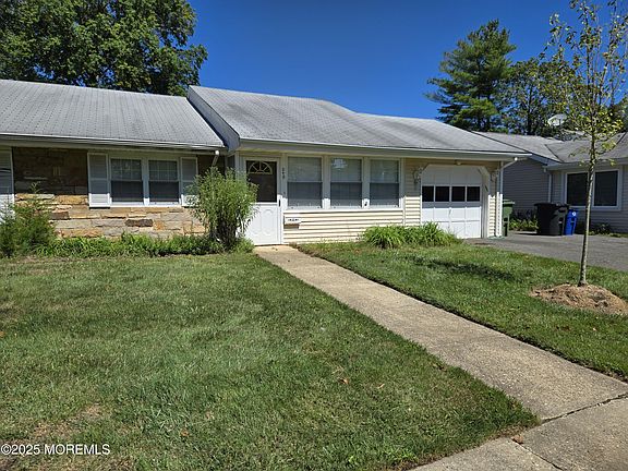2nd image of 84B Gladiola Court