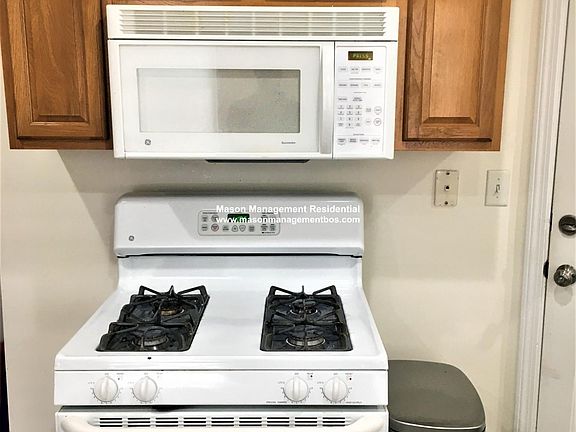 2nd image of 570 Washington St #1A