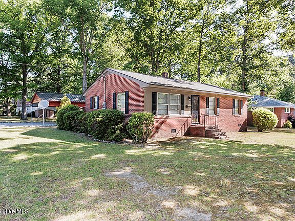 4th image of 2832 Pelham Road