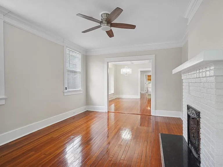 2519 Octavia St — Photo 9