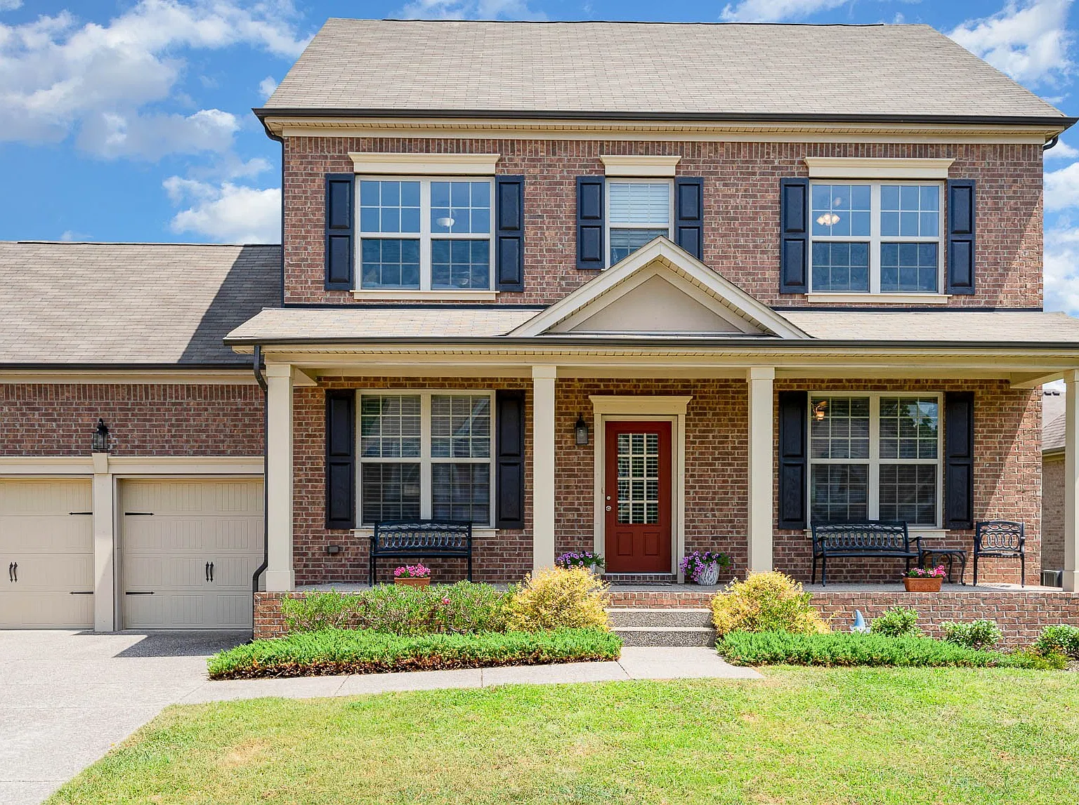 4 bed, 2.5 bath, 2851 sqft, $3,099 — Photo 1