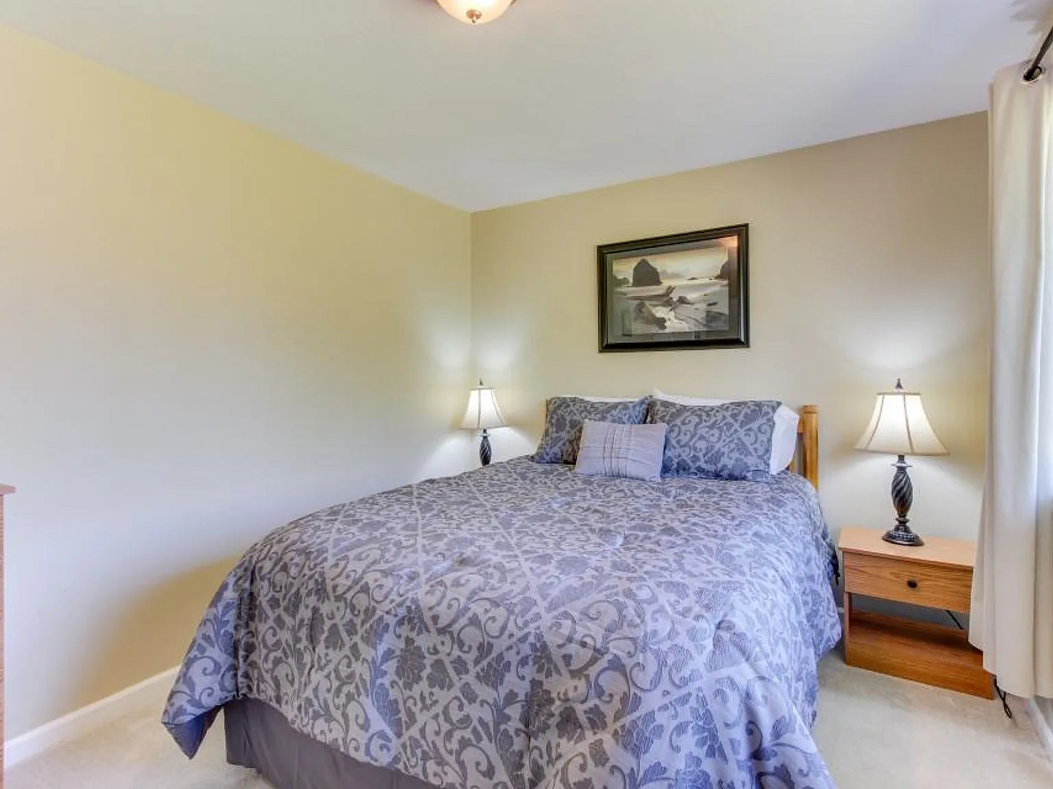 Cozy Living Blocks from the Beach! Unfurnished 2bd 1ba — Photo 3