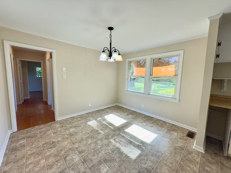 222 Yorktown Rd — Photo 10