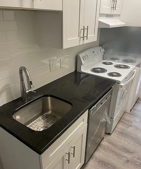 115 Northampton Rd #B — Photo 1