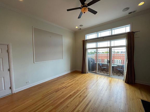 4th image of 5106 N Lincoln Ave #3S