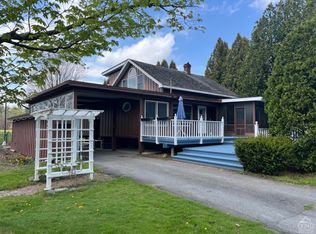 1743 S Old Post Rd, Castleton, NY 12033