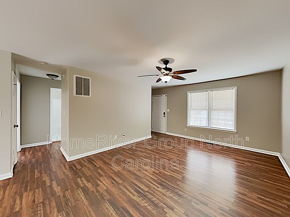 4th image of 2006 A Lynette Dr