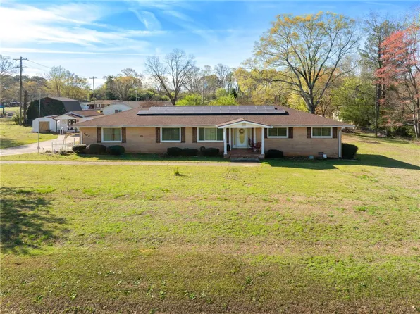 202 Park Rd, Belton, SC 29627
