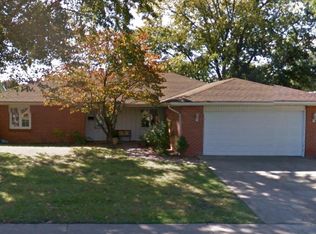 2426 W Lawrence Ave, Springfield, IL 62704