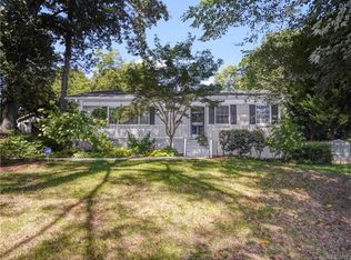 221 McAlway Rd, Charlotte, NC 28211