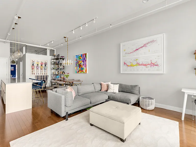 19 Warren St #2W — Photo 4