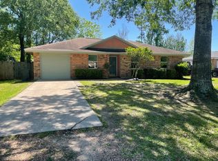 525 Tall Pnes, Vidor, TX 77662
