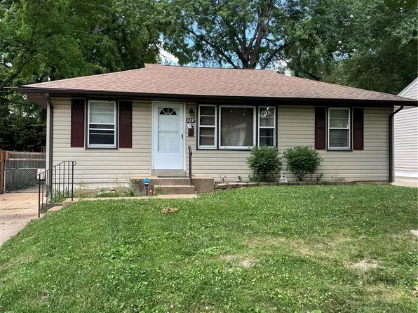 9237 Stansberry Ave, Saint Louis, MO 63134