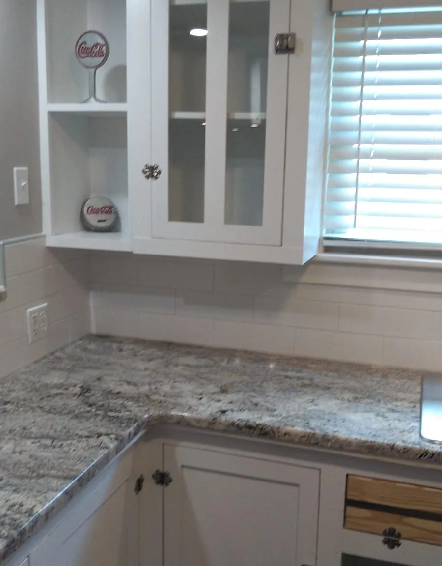 329 Hickok Ave — Photo 2