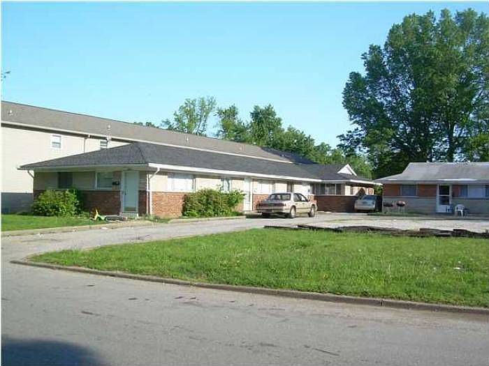 2817-2821 Jefferson