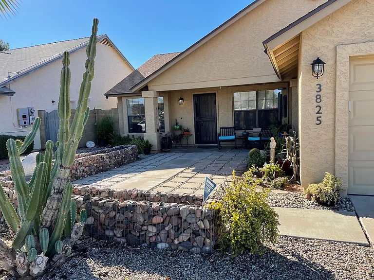 3825 E Monte Cristo Ave — Photo 2