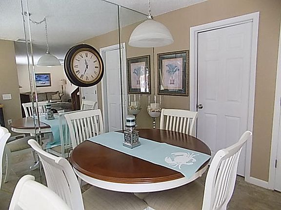 3rd image of 6001 SE Windsong Ln