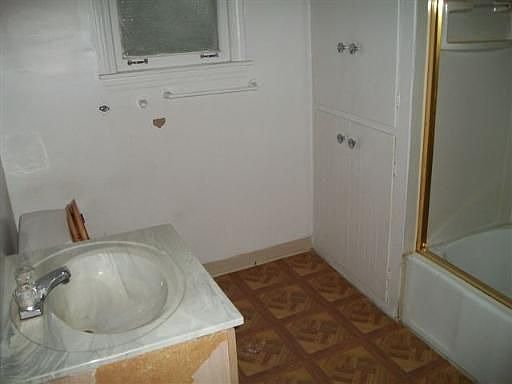 3rd image of 2115 N 73rd Ave