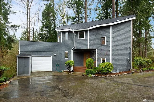 12818 SE 47th Pl Photo 1