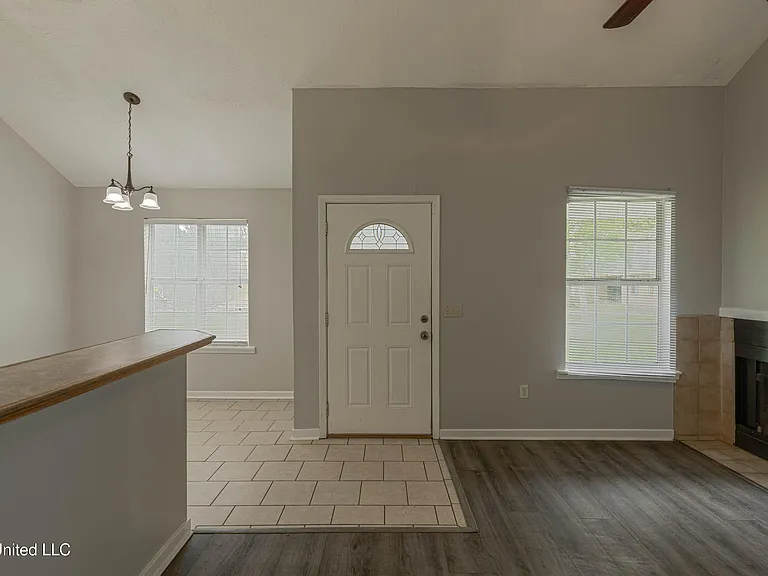 183 Cumberland Rd #B — Photo 5