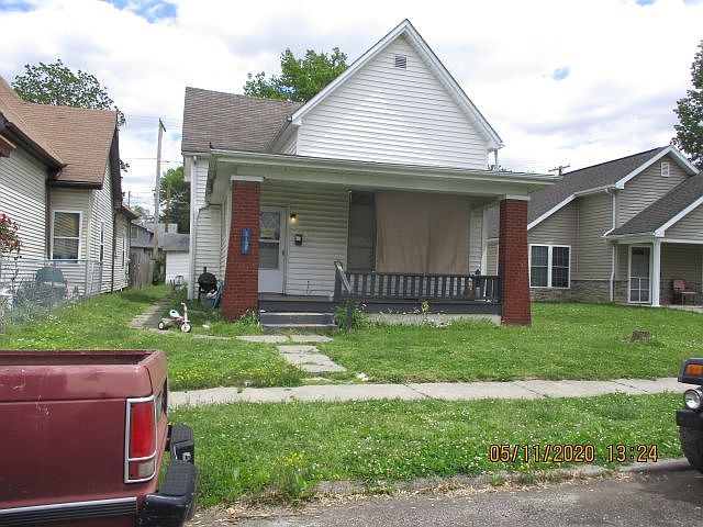 2nd image of 1128 S Grand Ave