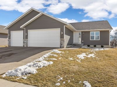 699 Waveland Dr, Marion, IA, 52302
