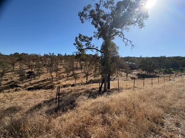 5087 Bane Rd, Valley Springs, CA 95252