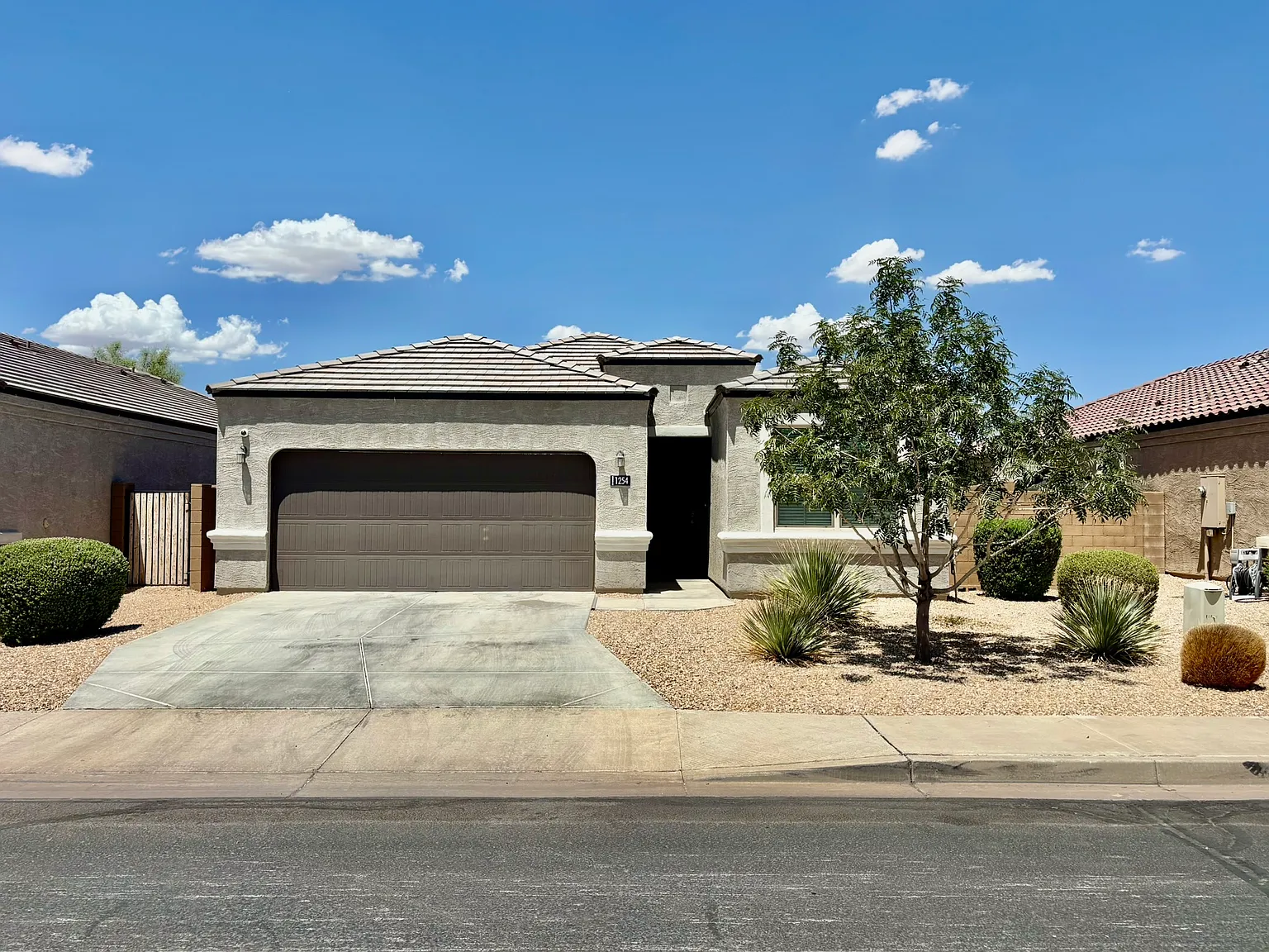3 bed, 1351 sqft, $1,700 — Photo 1