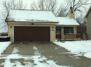 3834 92nd Dr, Urbandale, IA 50322