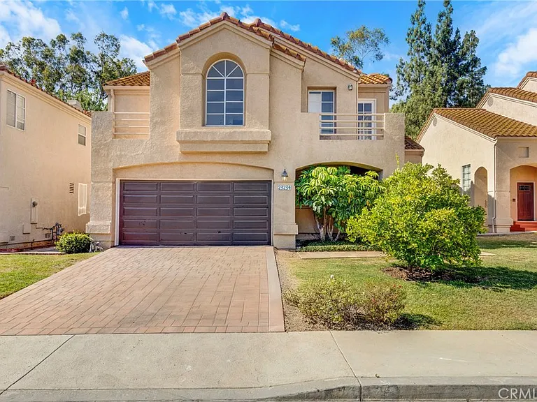 23234 Valerio St — Photo 3