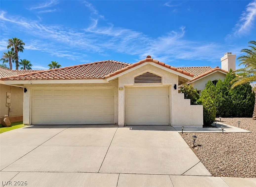 4 bed, 2.5 bath, 2393 sqft, $3,950 — Photo 1
