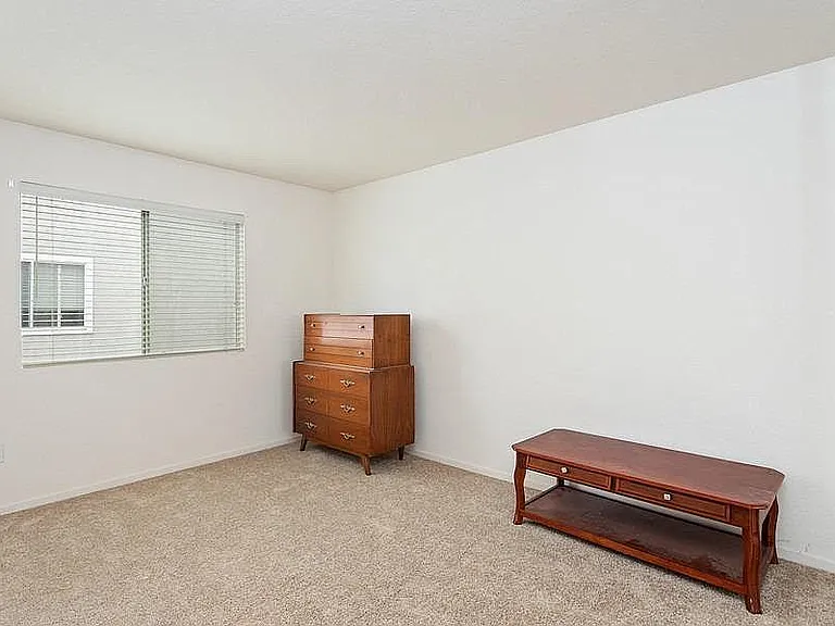 8717 Elfin Ct — Photo 23