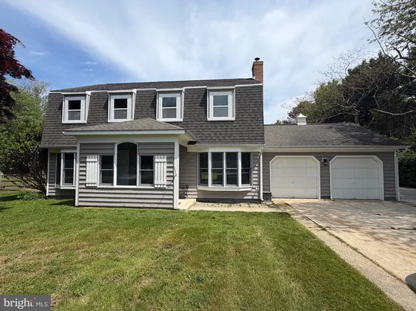 211 Queen Anne Club Dr, Stevensville, MD 21666