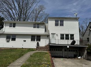 22 Sine Rd, Edison, NJ 08817