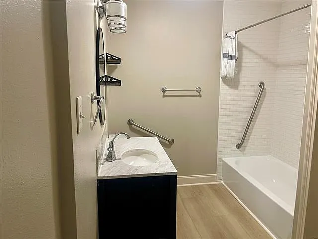 10613 Chadwick Dr — Photo 7