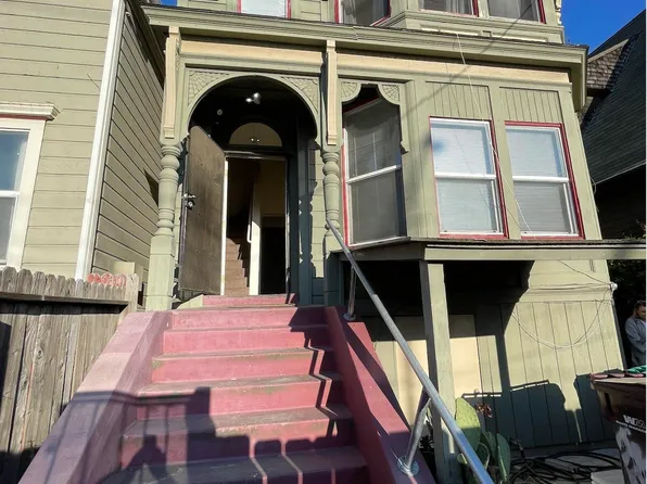 824 Wood St, Oakland, CA 94607
