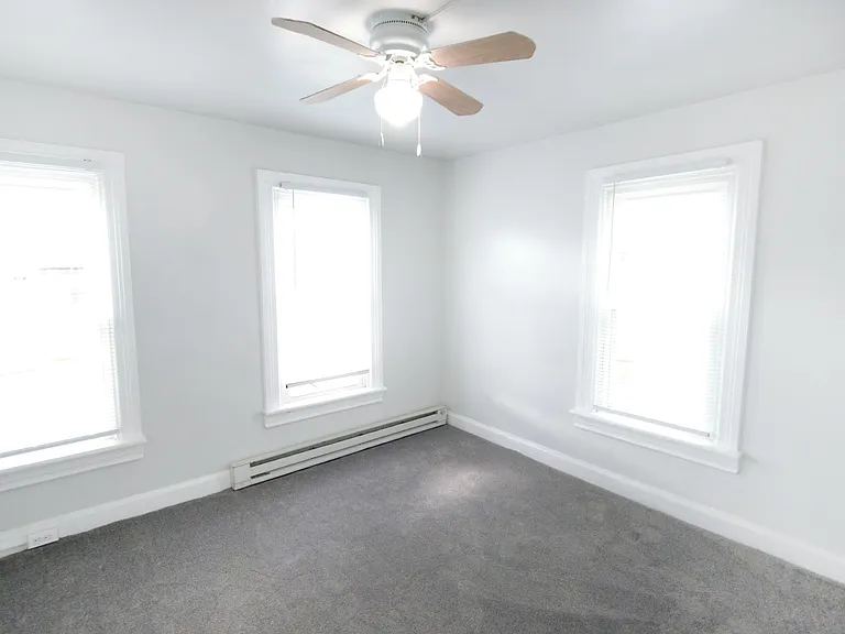 216-218 W Wilson Blvd #2W — Photo 11