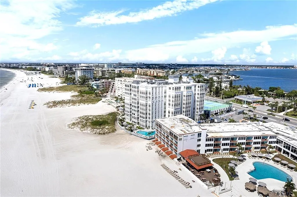 2 bed, 2.0 bath, 1505 sqft, $4,800 — Photo 3