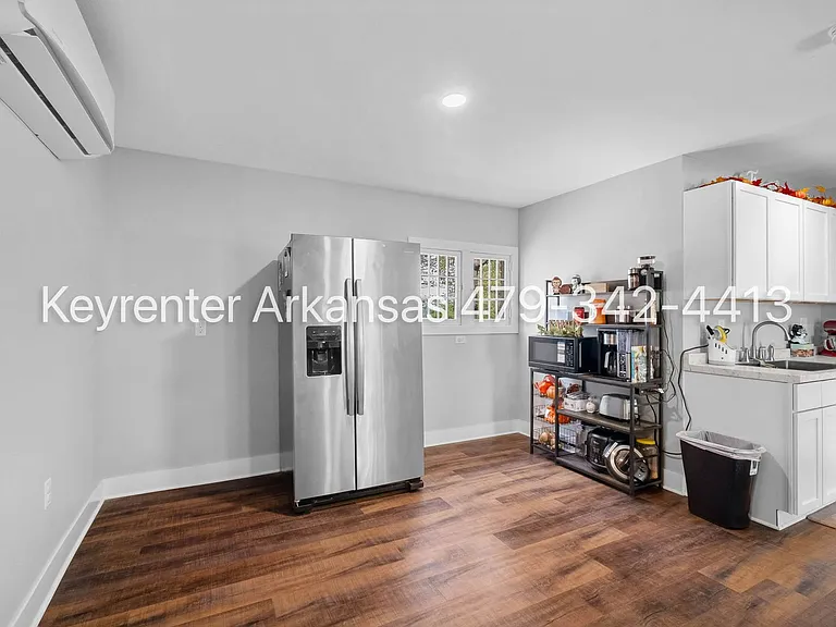 255 W Lawson St #2 — Photo 11
