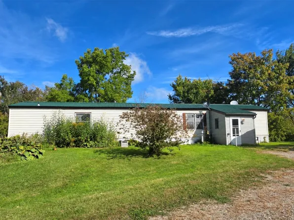 8923 Station Rd, North East, PA 16428