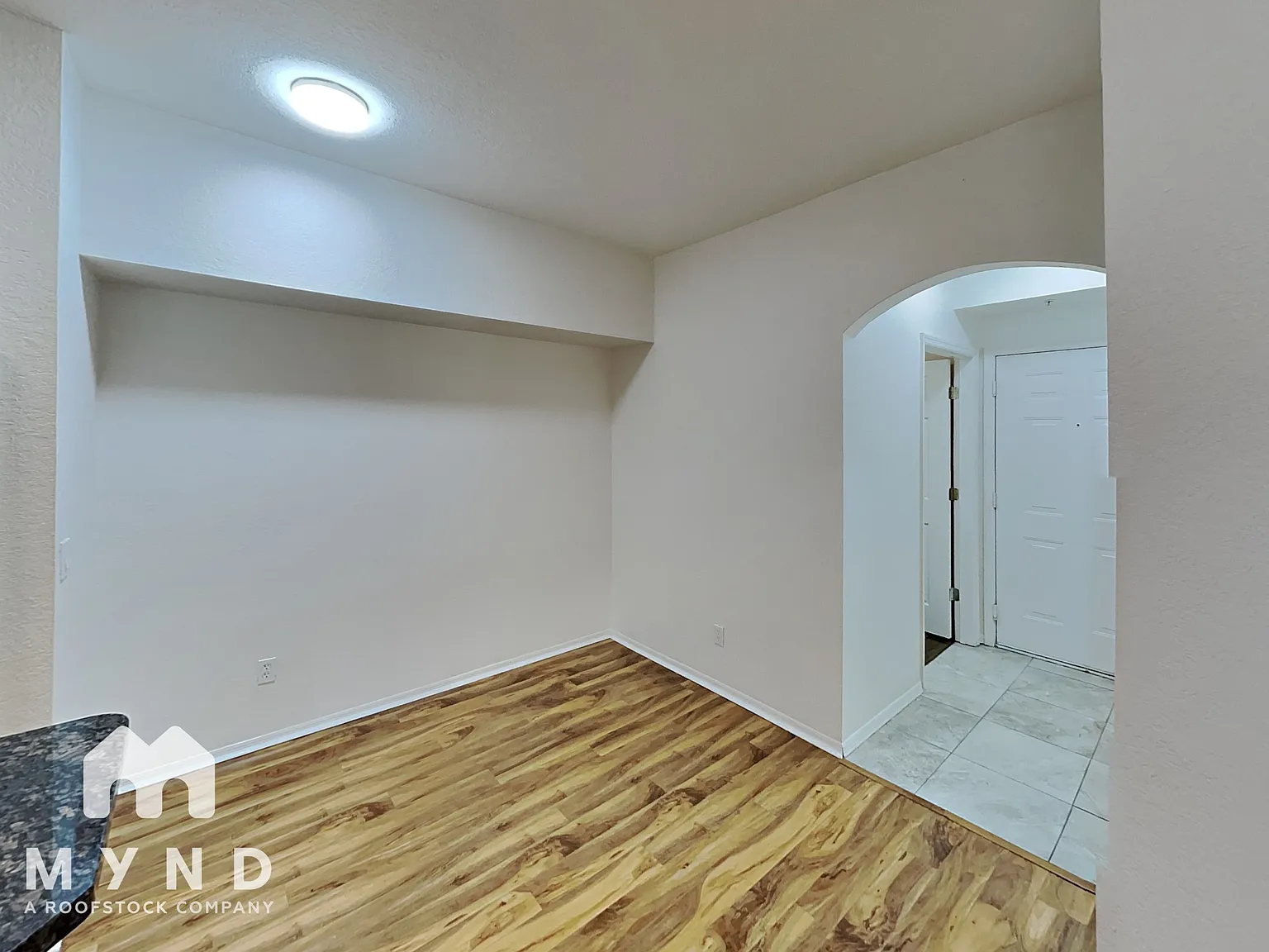 2 bed, 2.0 bath, 890 sqft, $1,650 — Photo 4