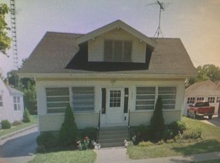 1021 Hill Ave, Elgin, IL 60120