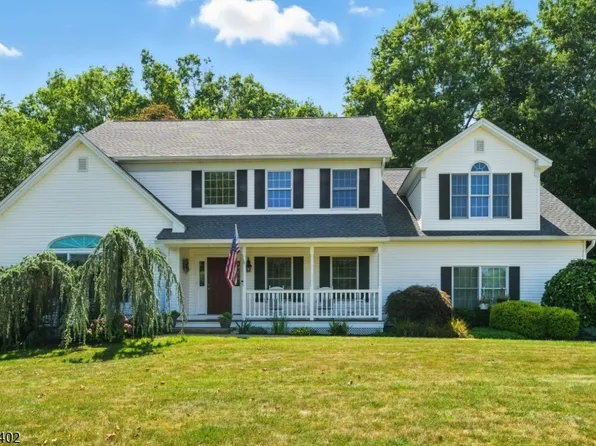 23 Blackberry Pl, Washington Twp., NJ 07853