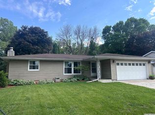 1839 Springview Dr, Mason City, IA 50401