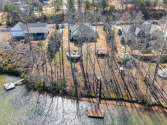 3rd image of 1675 Casey Creek Rd