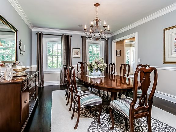 Large dining room perfect for dinner parties