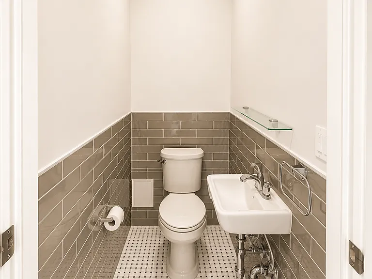 1126 Prospect Pl #2 — Photo 14