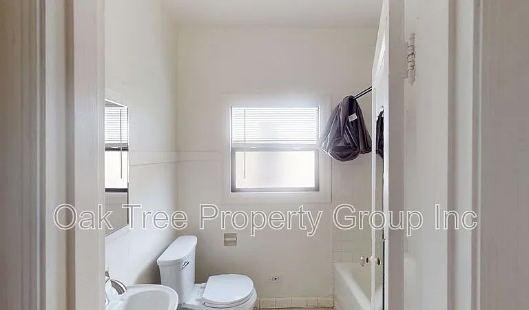 3505 Kempton Way #7 — Photo 9