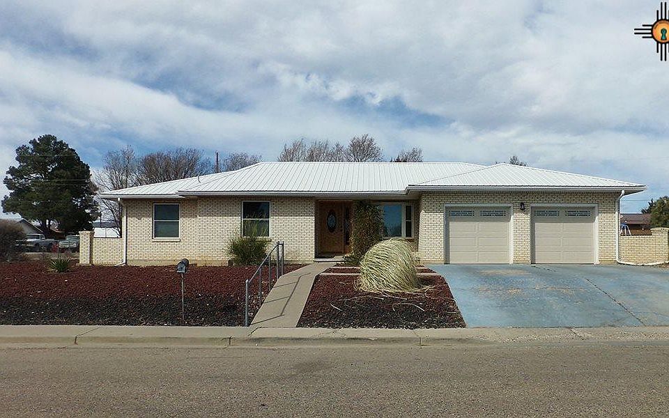 1st image of 728 Terrace Dr